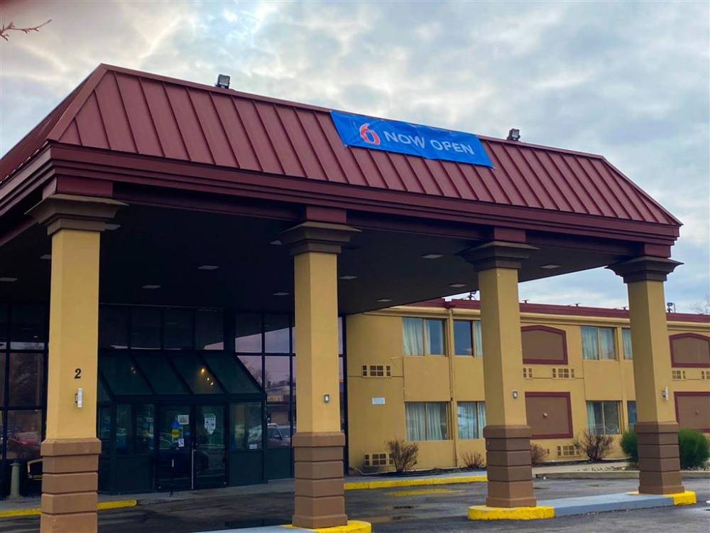  Motel 6 Rochester Ny  Airport