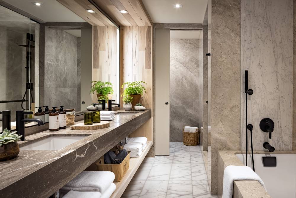 1 Hotel Toronto