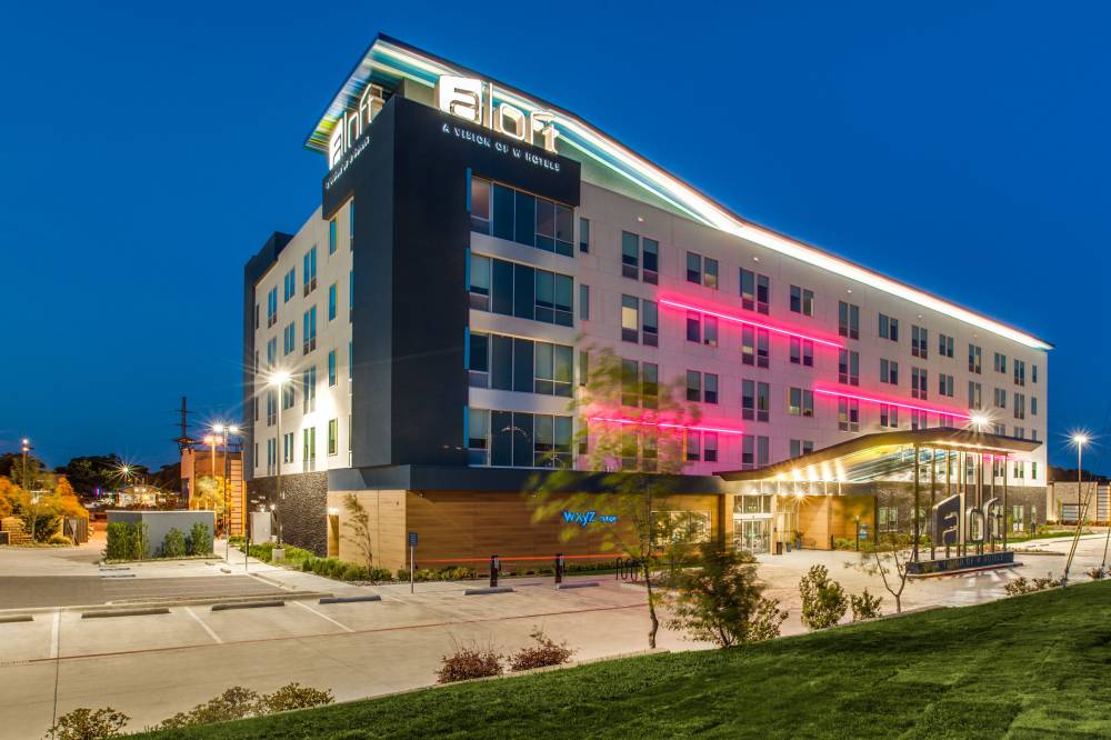 Aloft Dallas Arlington Entertainment District