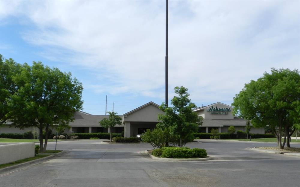 Ashmore Inn And Suites