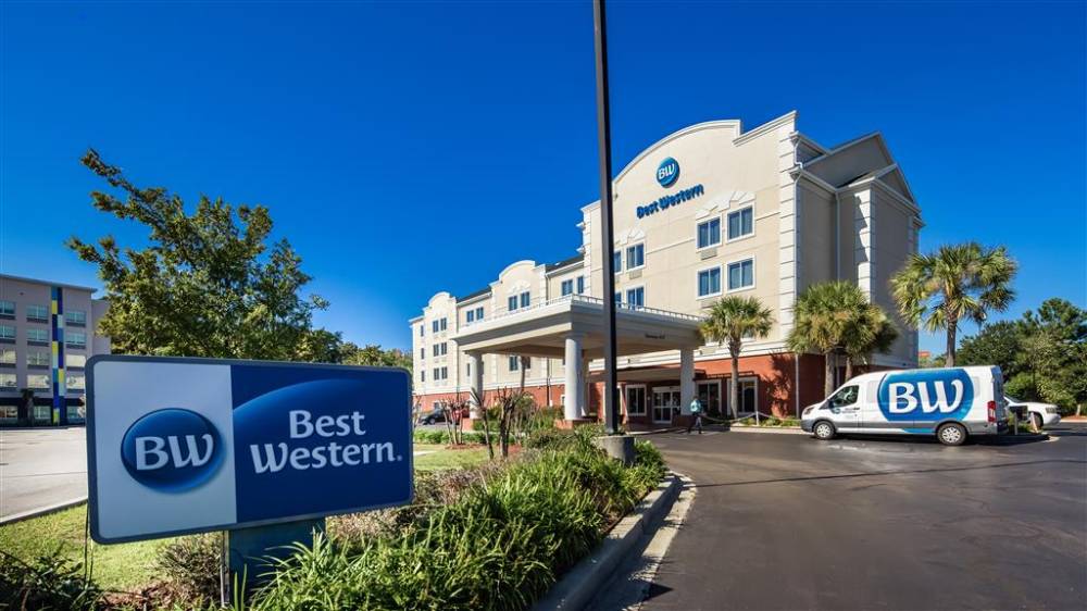 Best Western Airport Inn & Suites
