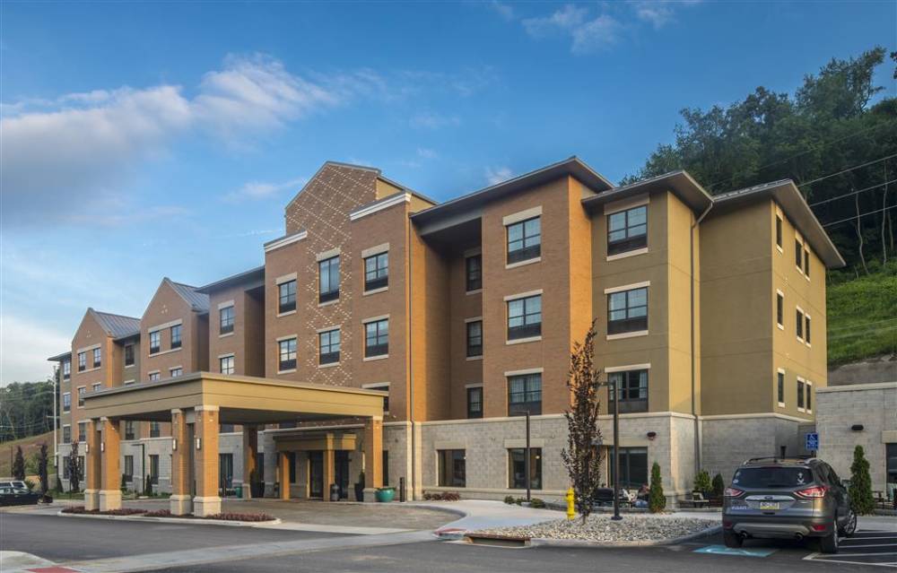 Best Western Plus Franciscan Square Inn And Suites Steubenville