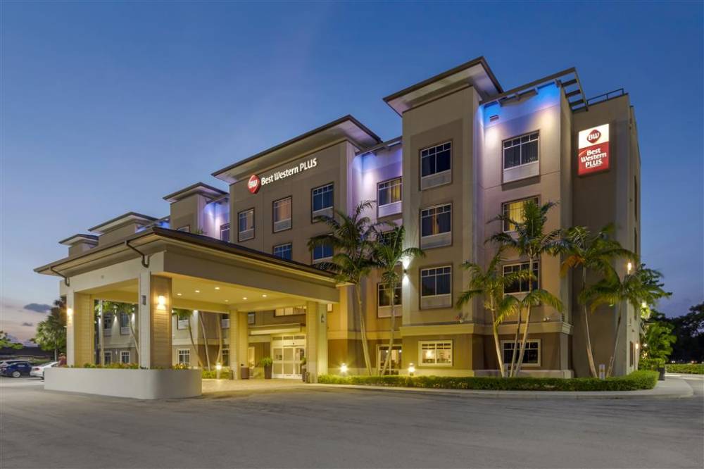 Best Western Plus Miami Airport North Hotel & Suites