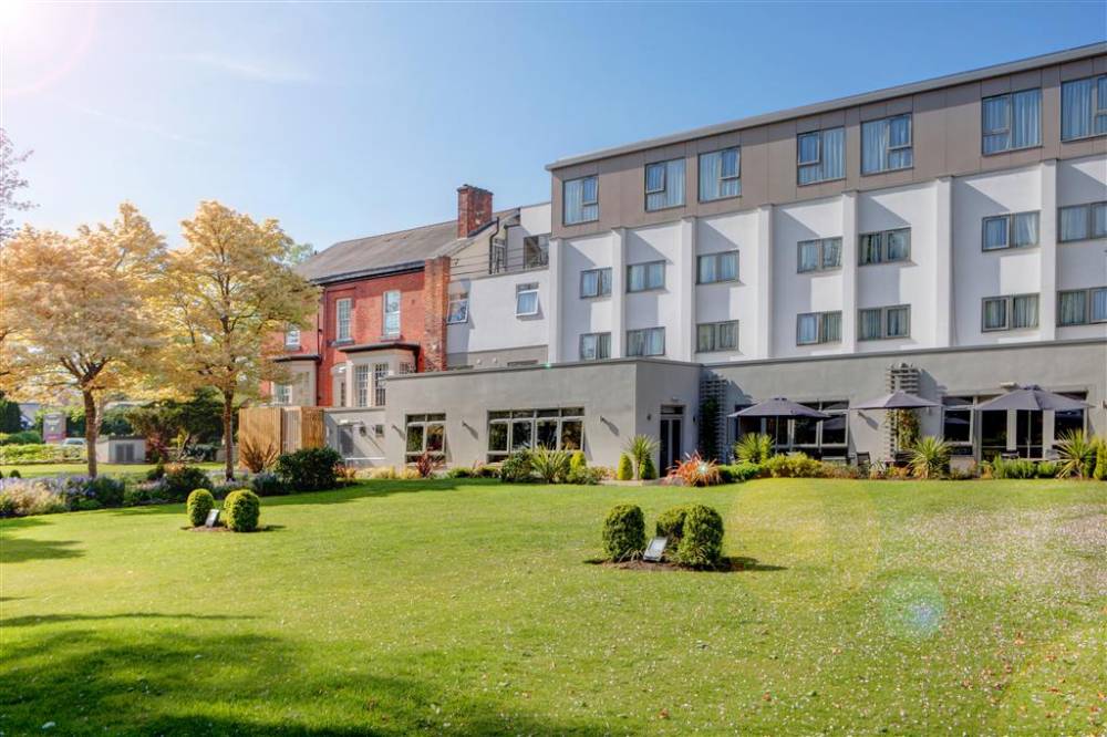 Best Western Plus Pinewood On Wilmslow Hotel Cheshire