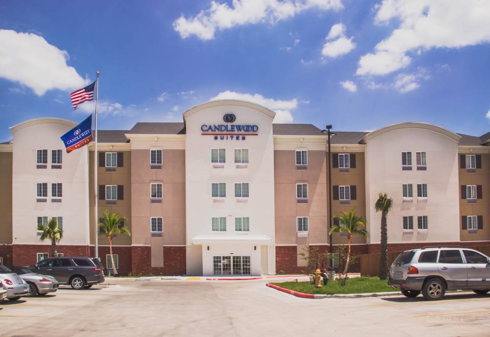 Candlewood Suites East