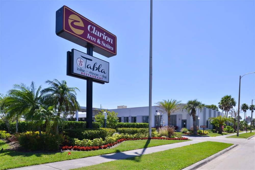 Clarion Inn And Suites Orlando