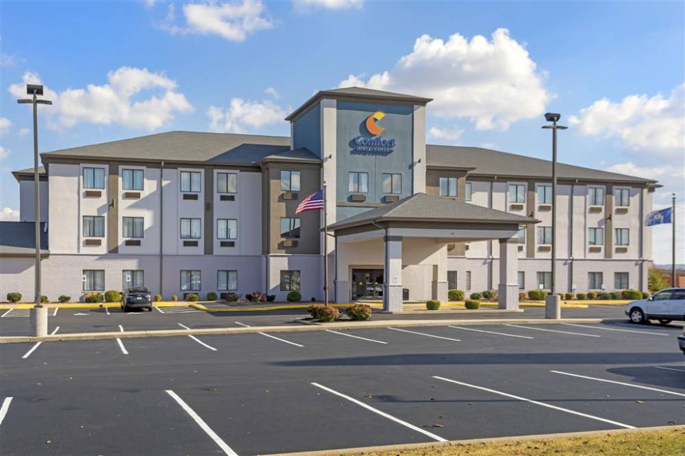 Comfort Inn And Suites Cave City