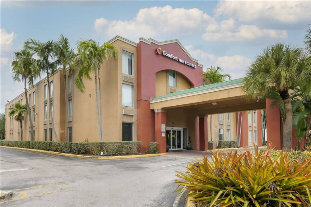 Comfort Inn And Suites Fort Lauderdale W