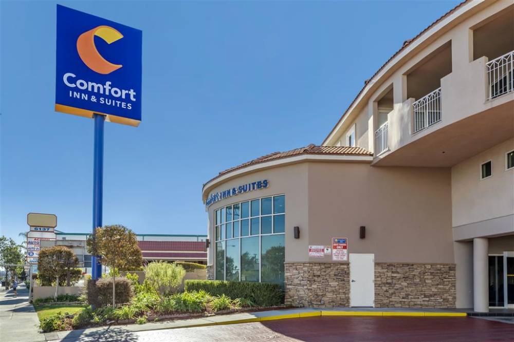 Comfort Inn And Suites Near Universal - 