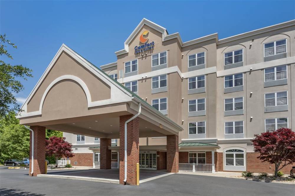 Comfort Inn And Suites Virginia Beach - 