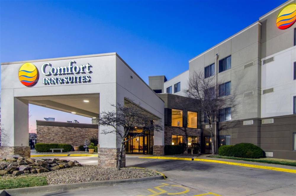 Comfort Inn And Suites Wichita