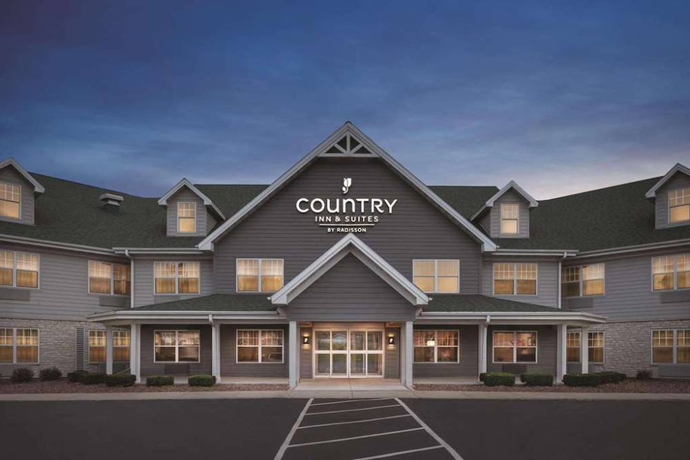 Country Inn And Suites By Radisson Germantown Wi