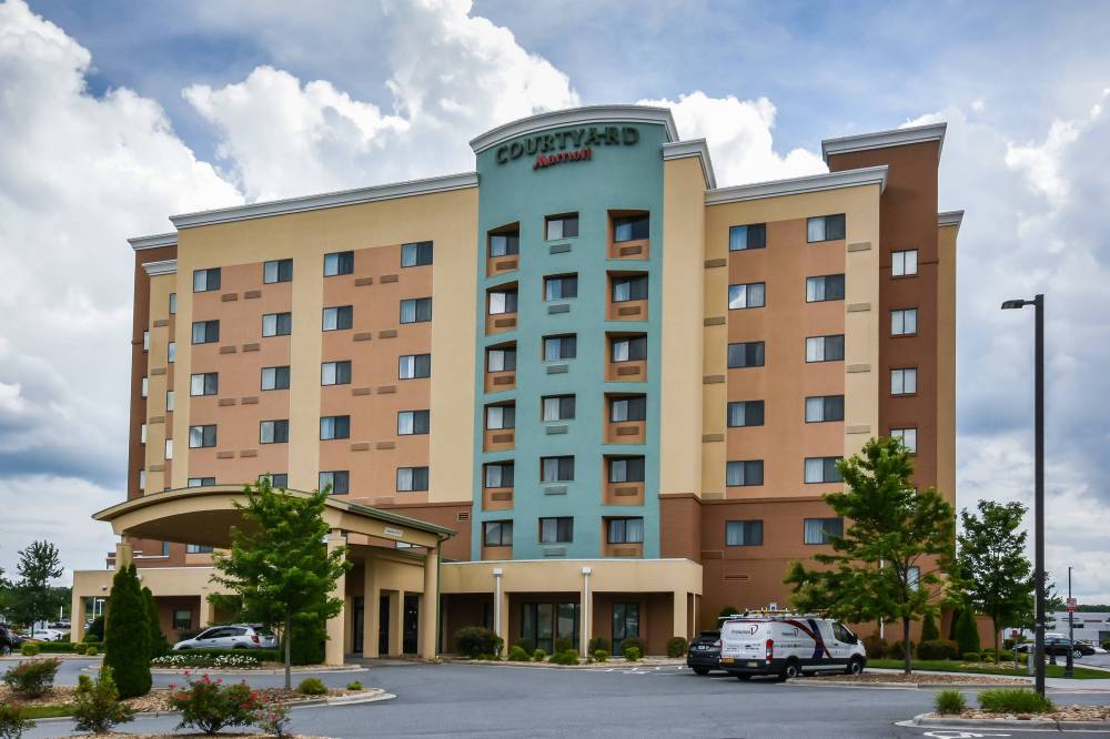 Courtyard By Marriott Charlotte Concord