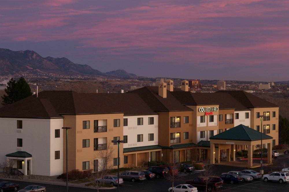Courtyard By Marriott Colorado Springs South