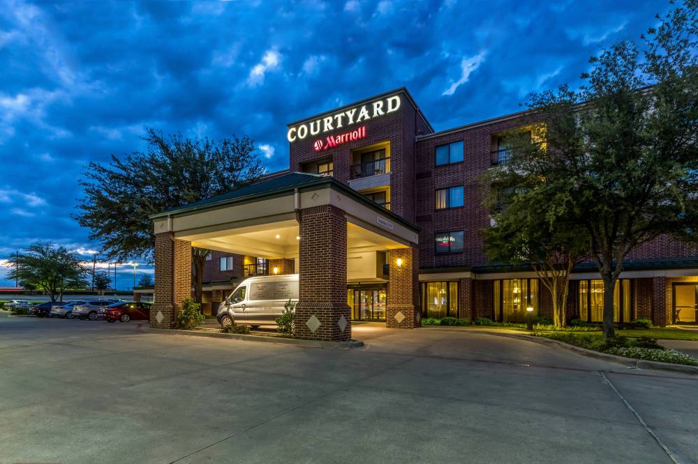 Courtyard By Marriott Dallas Dfw Airport South/irving