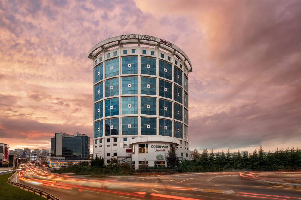 Courtyard By Marriott Istanbul West