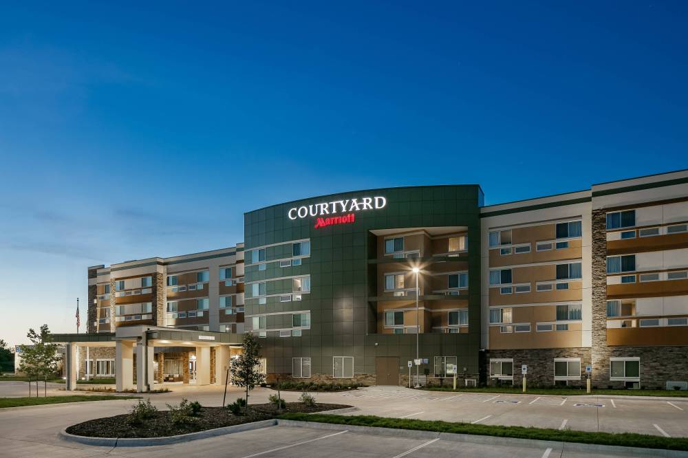 Courtyard By Marriott Omaha South-bellevue At Event Center