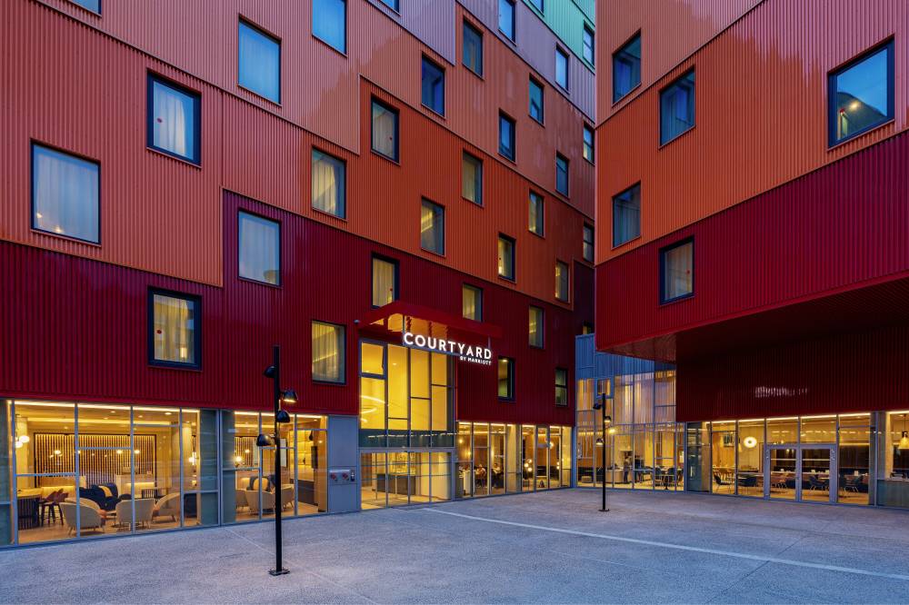 Courtyard By Marriott Paris Charles De Gaulle Central Airport