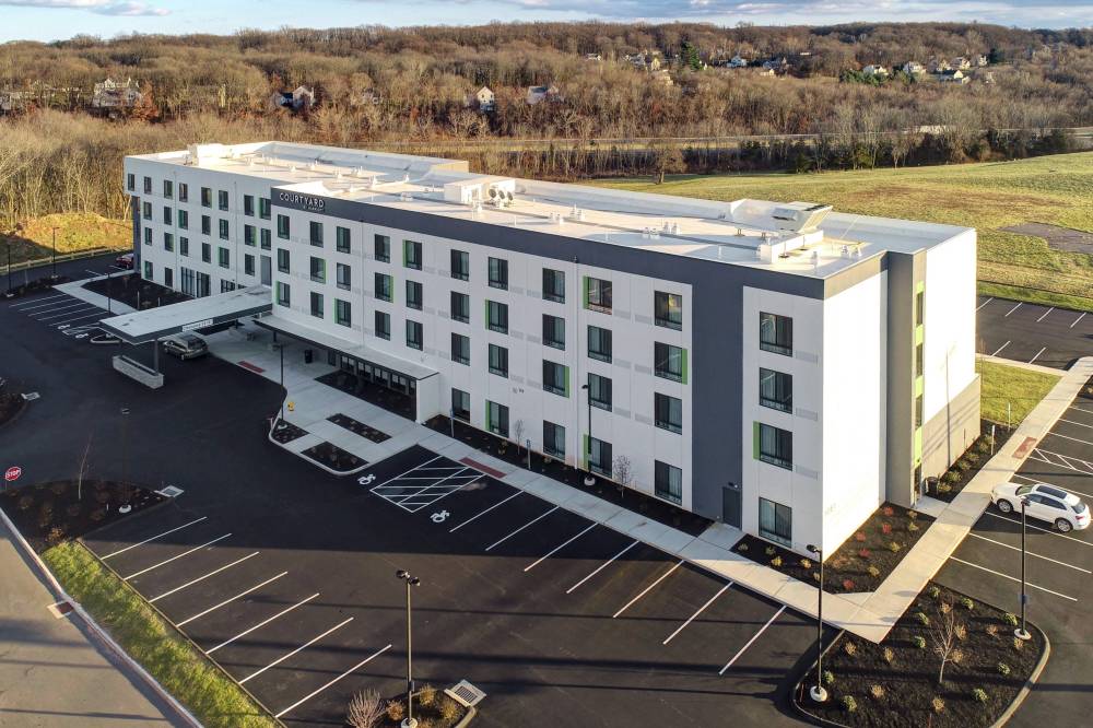 Courtyard By Marriott Southington