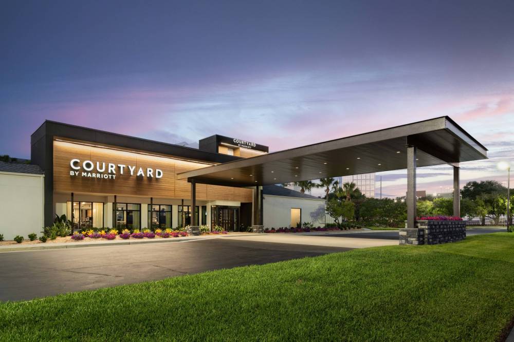 Courtyard By Marriott Tampa Westshore Airport