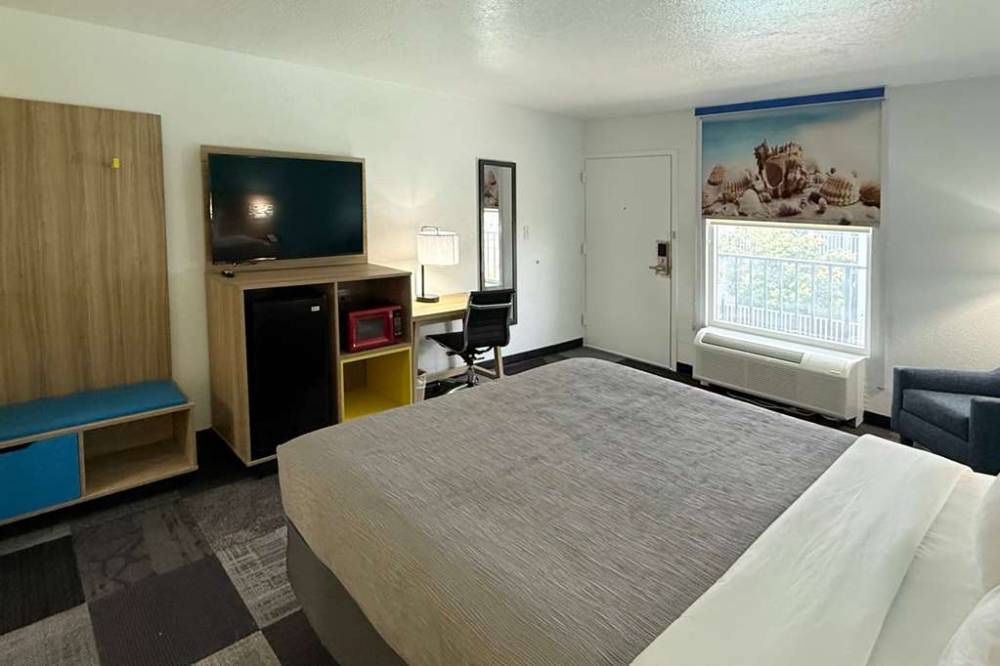Days Inn By Wyndham Eglin Afb