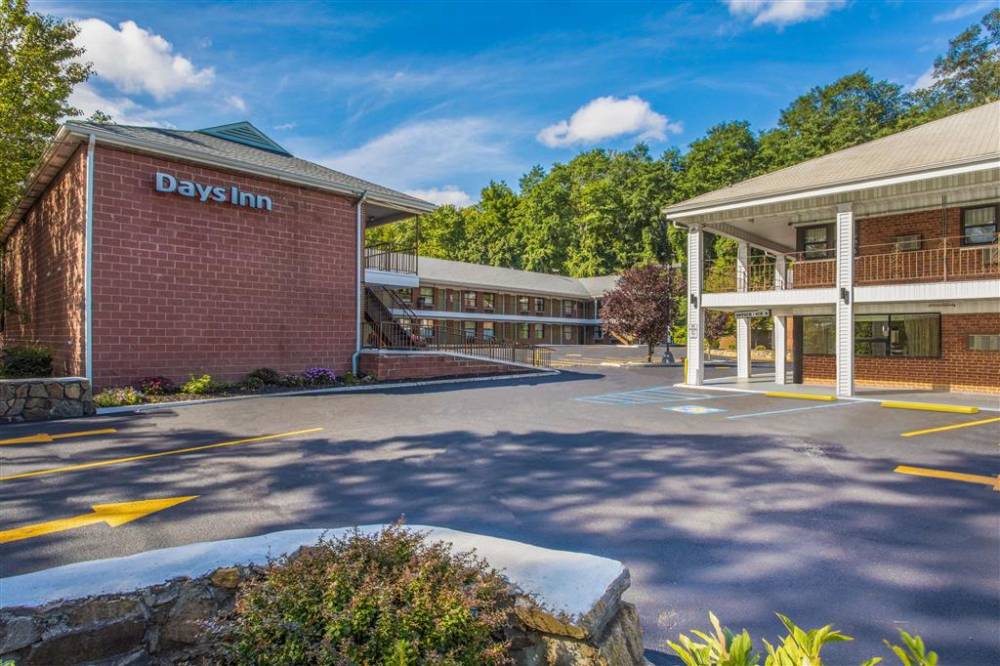 Days Inn By Wyndham Elmsford / White Plains