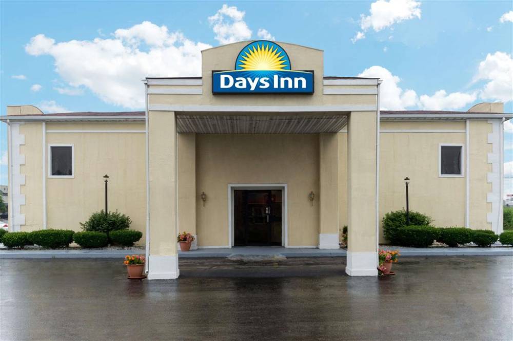 Days Inn By Wyndham Indianapolis East Post Road