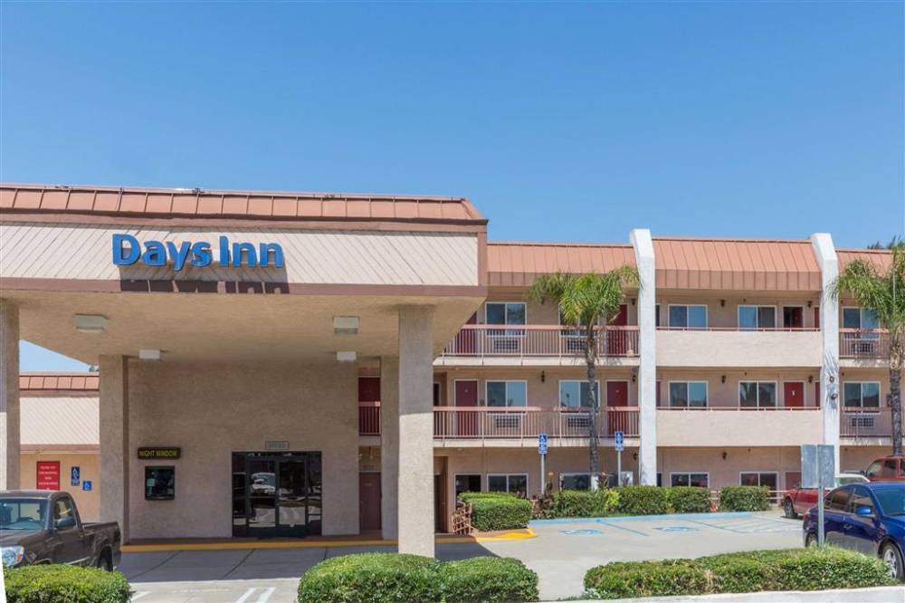 Days Inn By Wyndham Ontario Airport