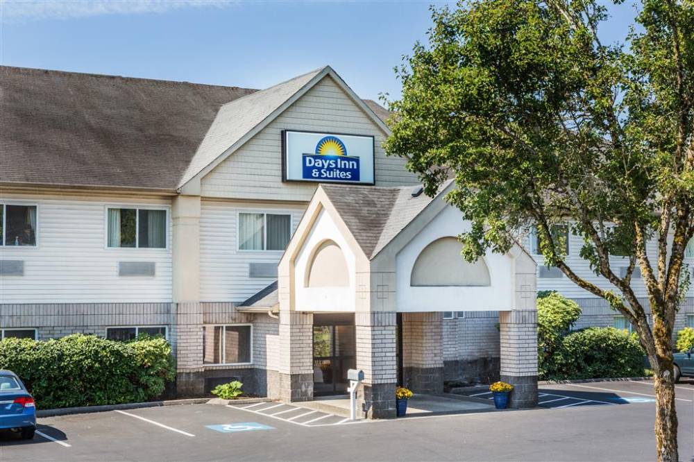 Days Inn & Suites By Wyndham Vancouver