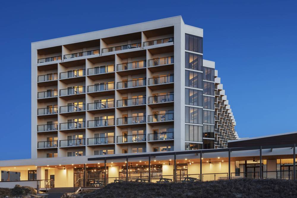 Delta Hotels By Marriott Virginia Beach Bayfront Suites