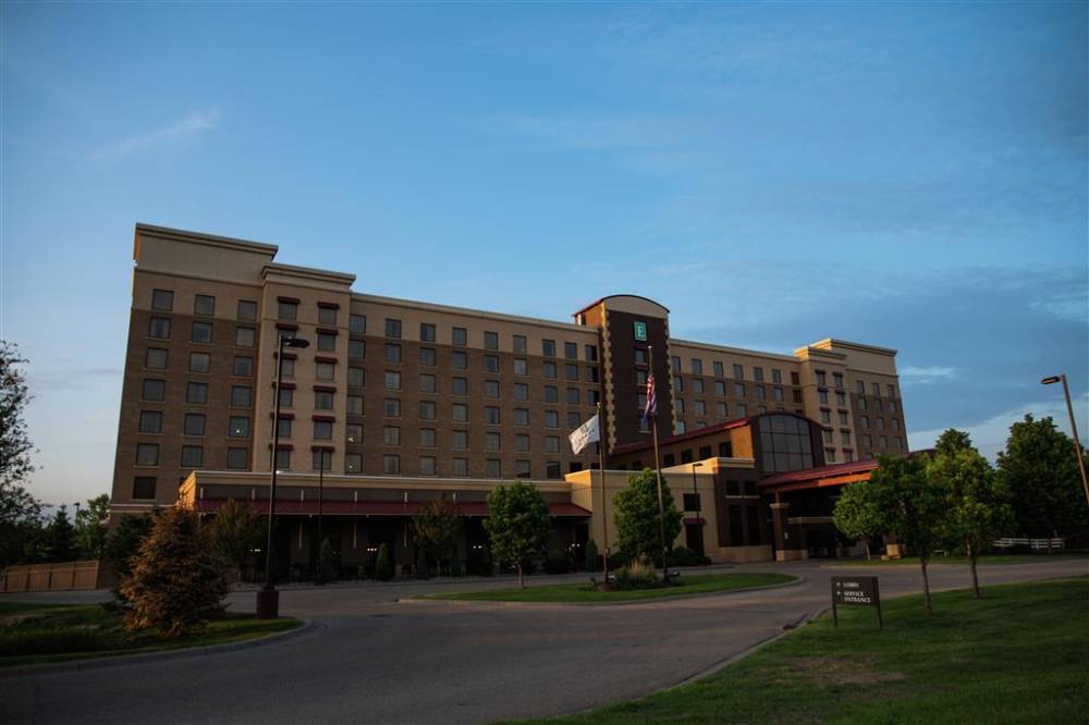 Embassy Suites By Hilton Minneapolis-north, Mn
