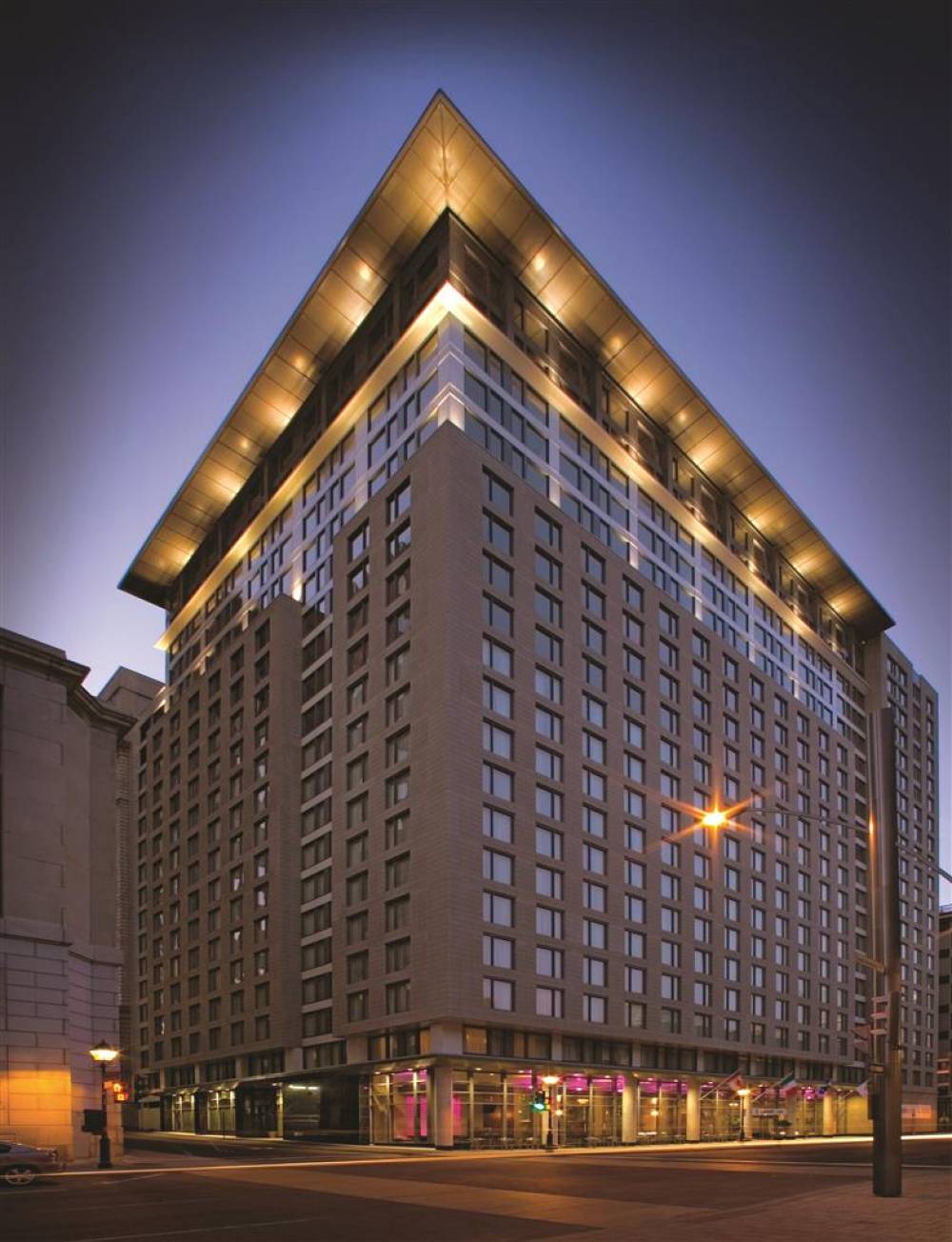 Embassy Suites By Hilton Montreal