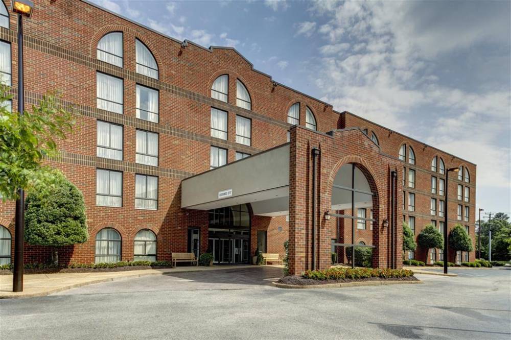 Embassy Suites By Hilton Williamsburg