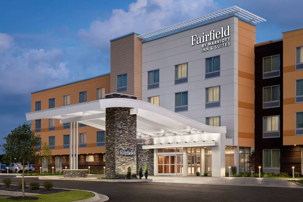 Fairfield By Marriott Inn And Suites Cleveland Tiedeman Road
