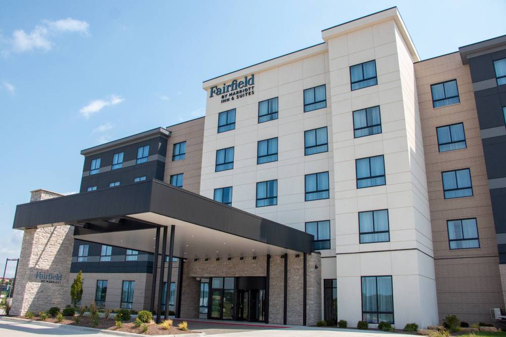 Fairfield By Marriott Inn And Suites Davenport Quad Cities