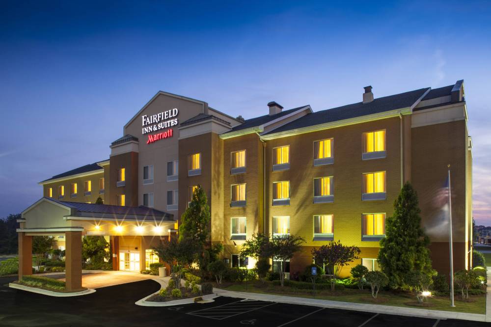 Fairfield Inn And Suites By Marriott Atlanta Mcdonough