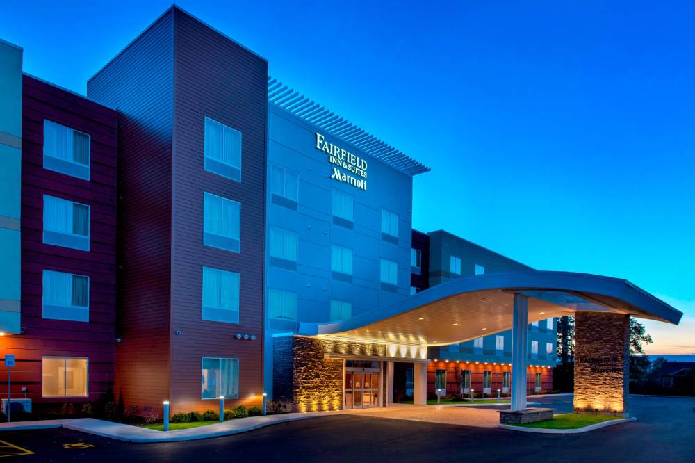 Fairfield Inn And Suites By Marriott Buffalo Amherst University