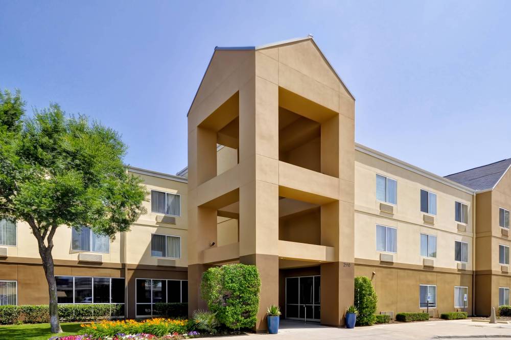 Fairfield Inn And Suites By Marriott Dallas Medical Market Center