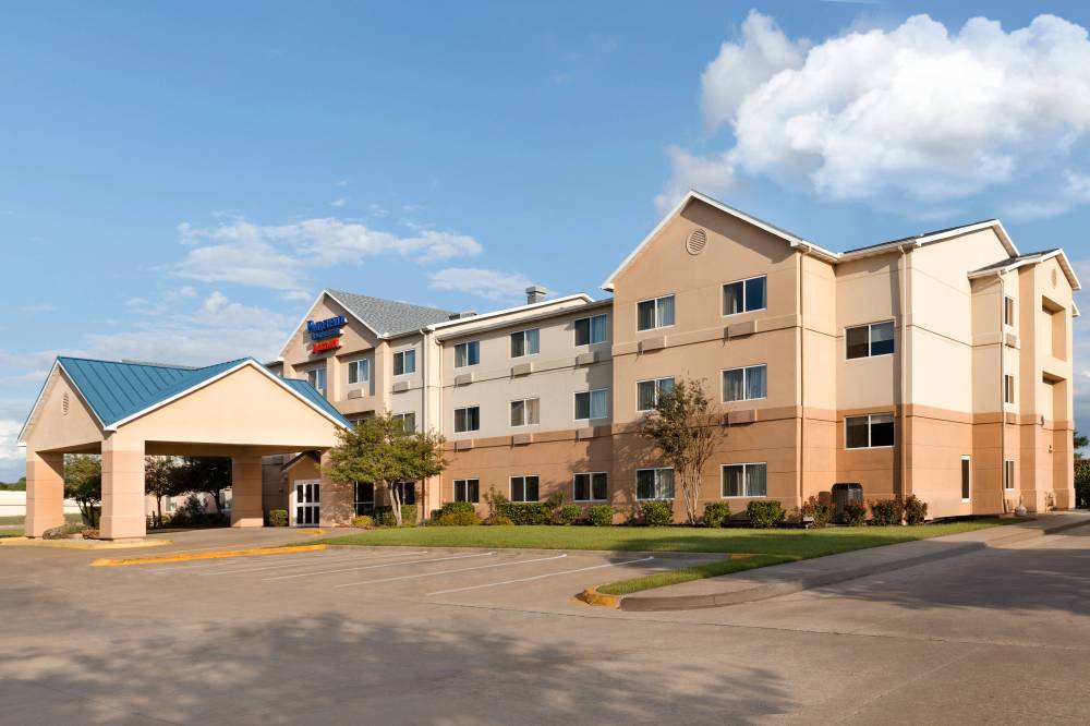 Fairfield Inn And Suites By Marriott Dallas Mesquite