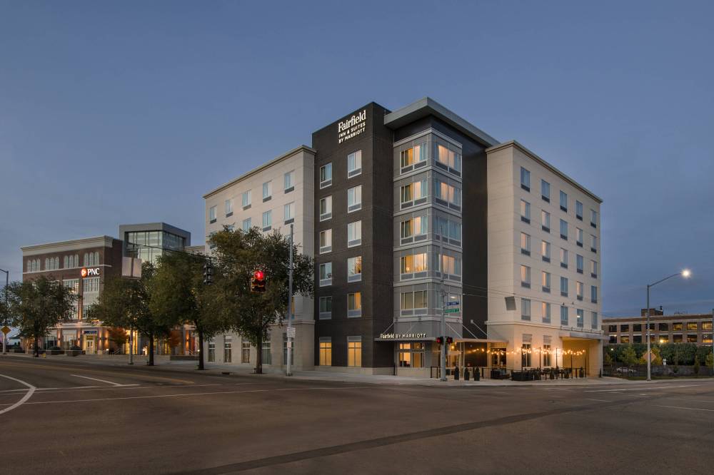 Fairfield Inn And Suites By Marriott Dayton