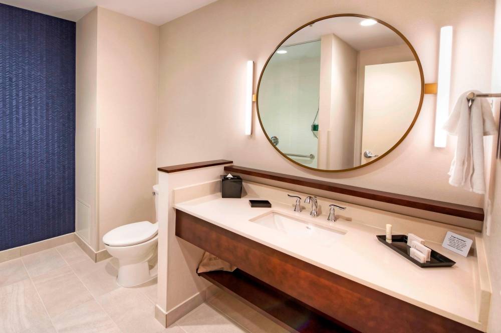 Fairfield Inn And Suites By Marriott Ottawa Airport