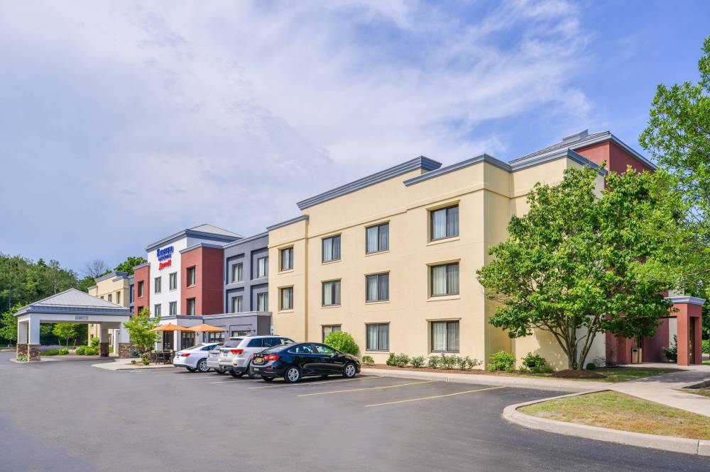 Fairfield Inn And Suites By Marriott Rochester West-greece
