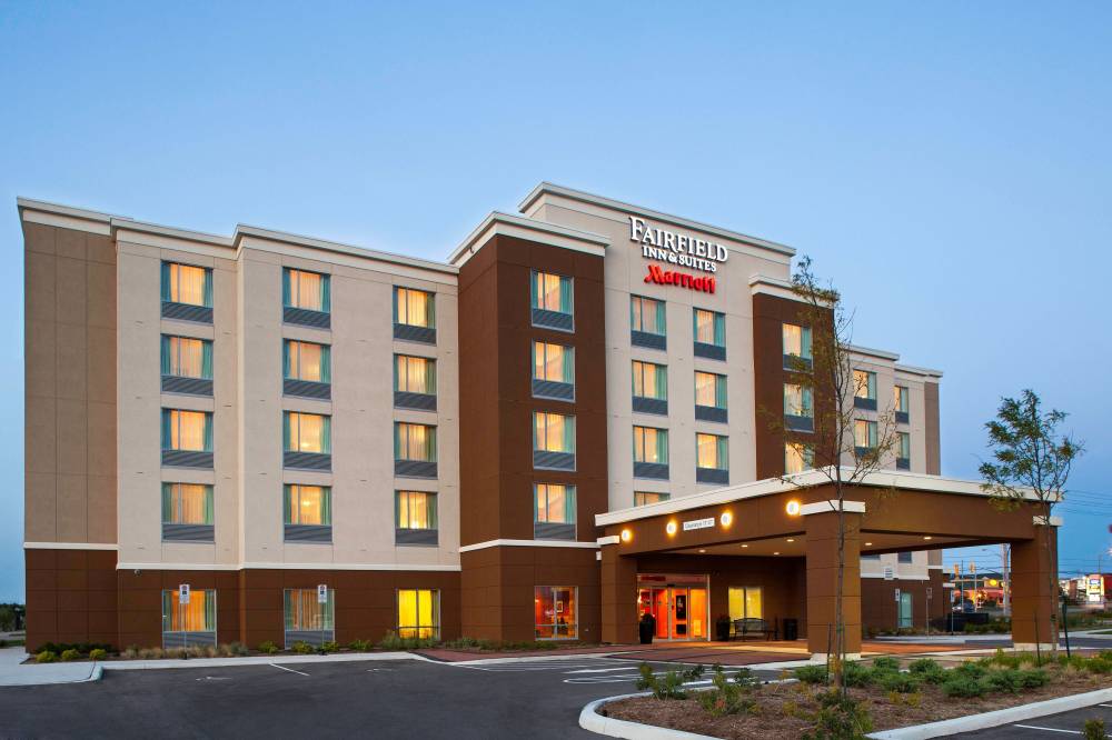 Fairfield Inn And Suites By Marriott Toronto Mississauga