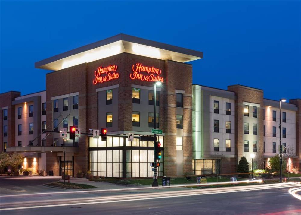 Hampton Inn & Suites Omaha-downtown