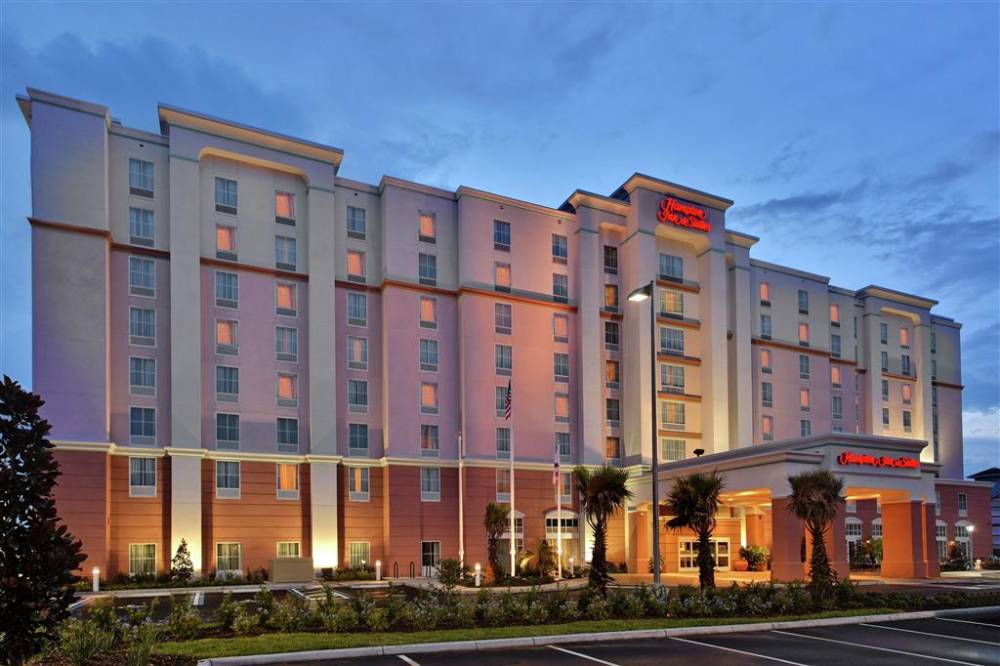 Hampton Inn & Suites Orlando Airport @ Gateway Village, Fl