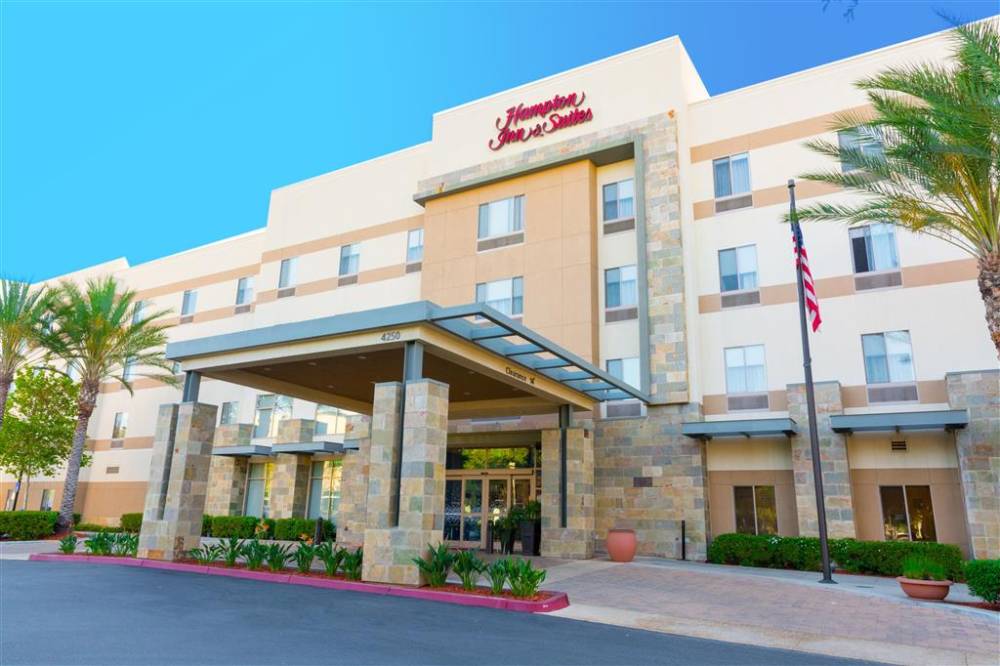Hampton Inn & Suites Riverside/corona East