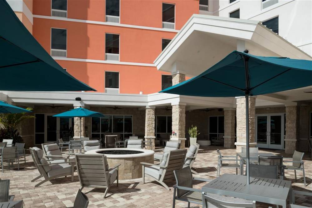 Hampton Inn And Suites Cape Canaveral Cruise Port