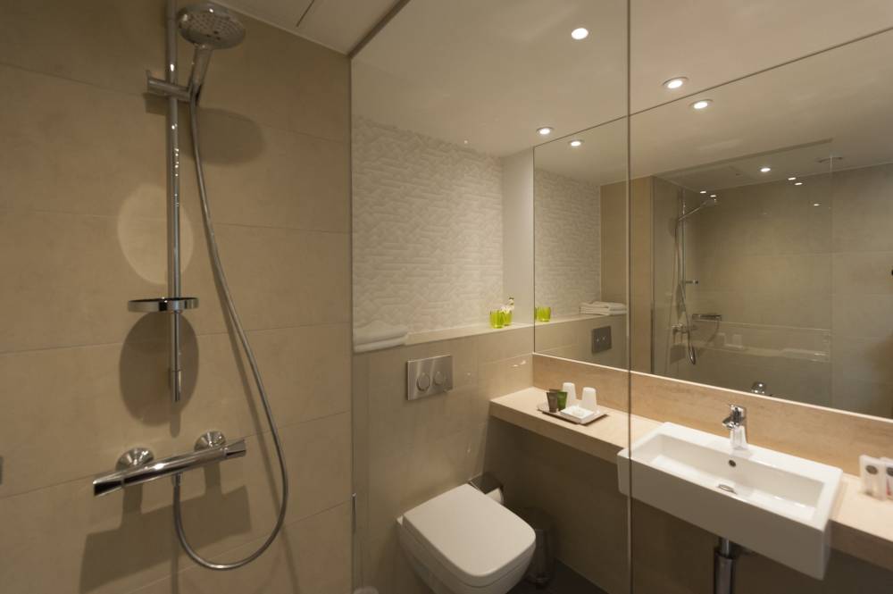 Holiday Inn Airport