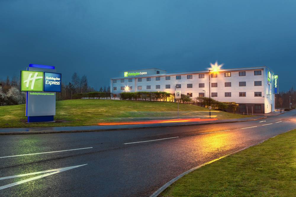 Holiday Inn Exp Airport