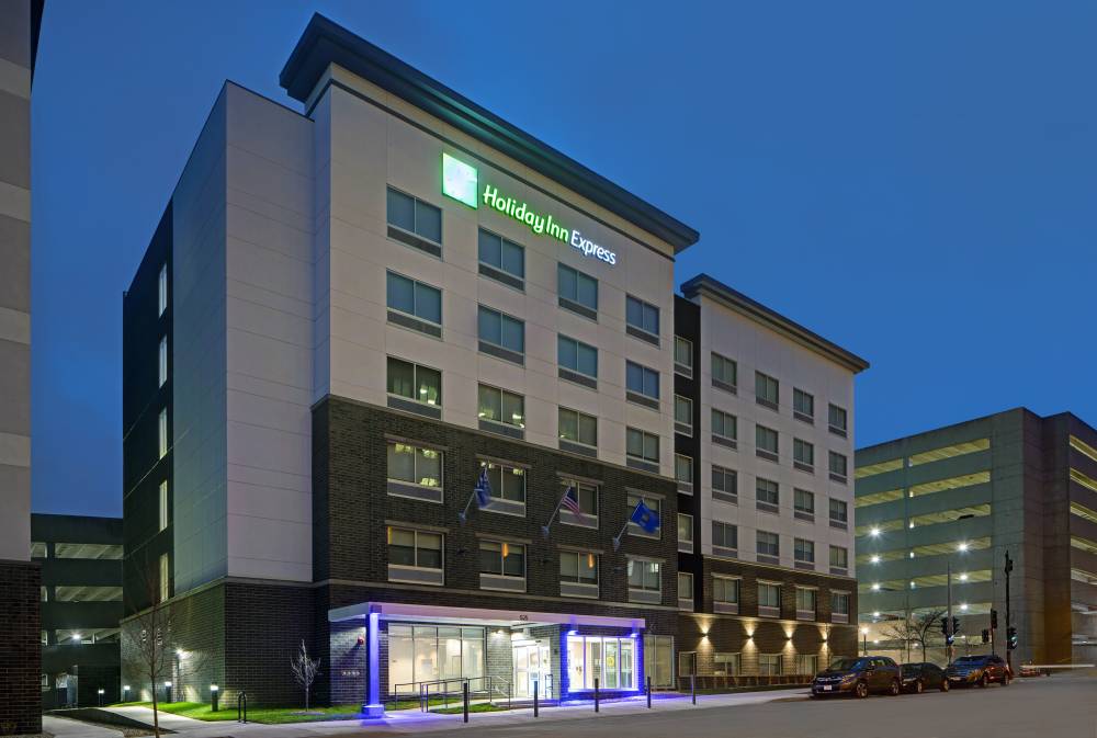 Holiday Inn Exp Downtown